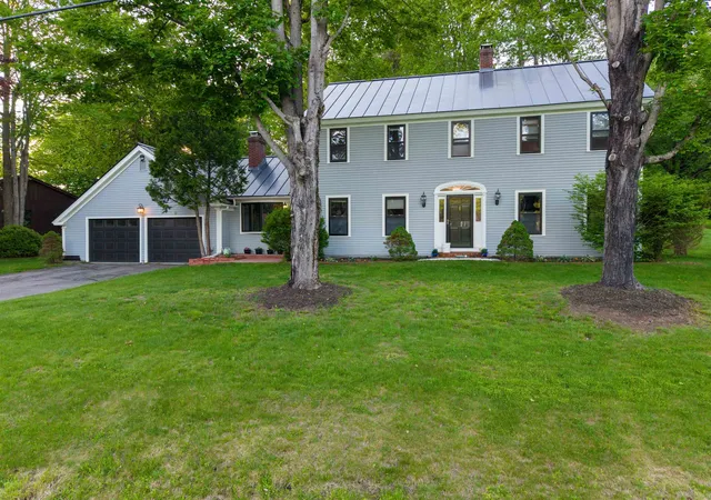 Homes for sale in Claremont, NH | 52 Ledgewood Rd, Claremont, NH 03743 | MLS# 5094668