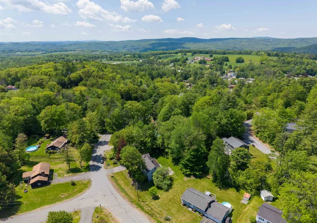 Homes for sale in Claremont, NH | 52 Ledgewood Rd, Claremont, NH 03743 | MLS# 5094668