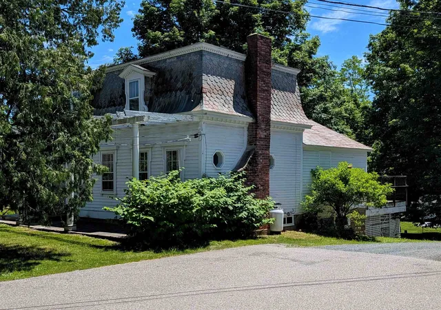 Homes for sale in Brattleboro, VT | 412 Western Ave, Brattleboro, VT 05301 | MLS# 5094671