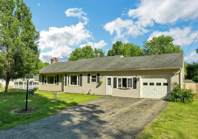 Homes for sale in Gilford, NH | 125 Woodland Ave, Gilford, NH 03249 | MLS# 5094674