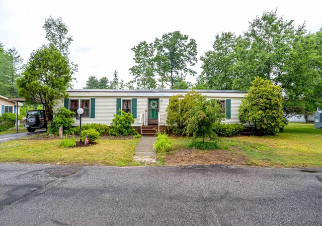 4th image of 53 River Ledge Dr, Goffstown, NH 03045 | MLS# 5094679