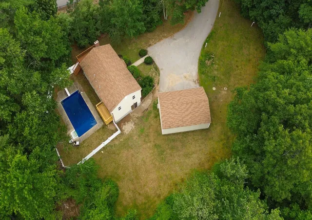 4th image of 632 Raymond Rd, Chester, NH 03036 | MLS# 5094684