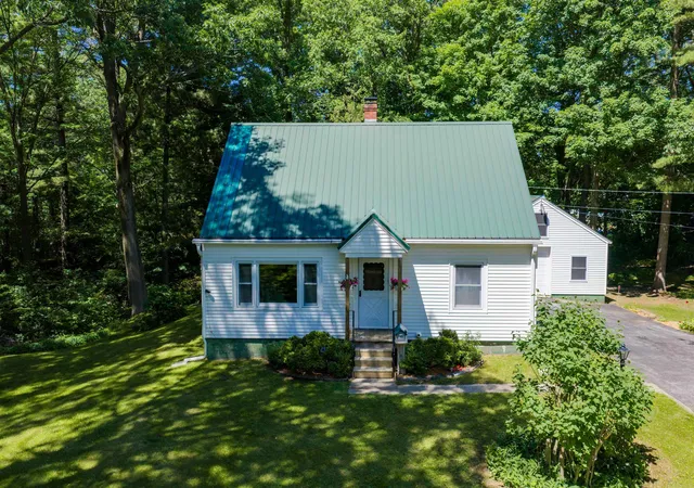 1st image of 10 Bosworth St, Swanton, VT 05488 | MLS# 5094686