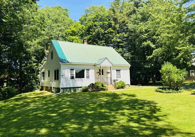 2nd image of 10 Bosworth St, Swanton, VT 05488 | MLS# 5094686