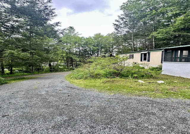 Homes for sale in Brattleboro, VT | 4 Reservoir Rd, Brattleboro, VT 05301 | MLS# 5094697
