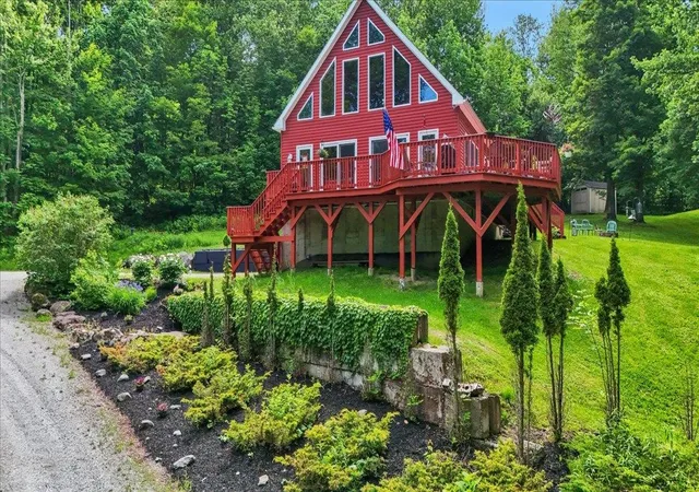 2nd image of 1391 Church Rd, Fairfield, VT 05455 | MLS# 5094698