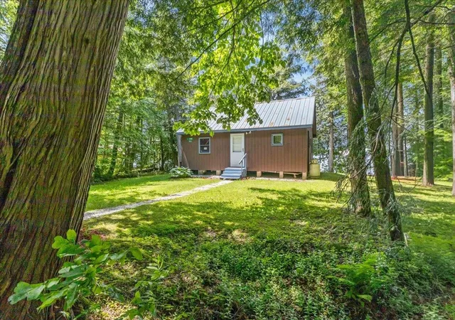 3rd image of 306 Hammond Shore Rd, Franklin, VT 05457 | MLS# 5094699