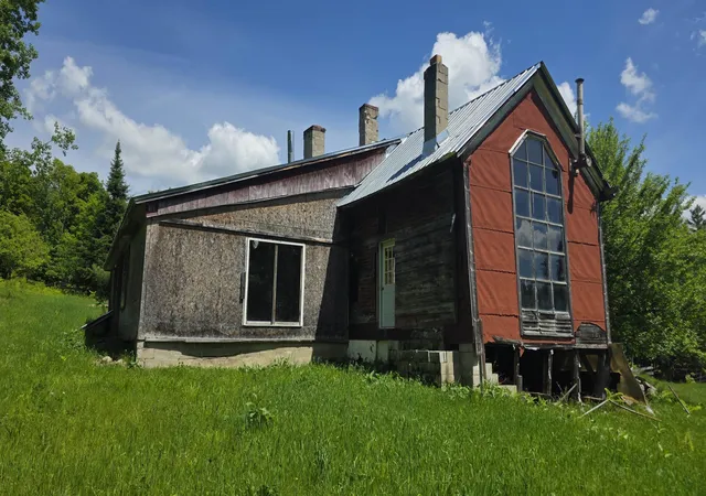 2nd image of 91 Venheim Rd #1, Lunenburg, VT 05906 | MLS# 5094702