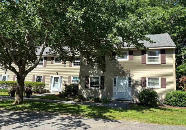 Homes for sale in Wolfeboro, NH | 4 Wolfeboro Comn #4, Wolfeboro, NH 03894 | MLS# 5094704