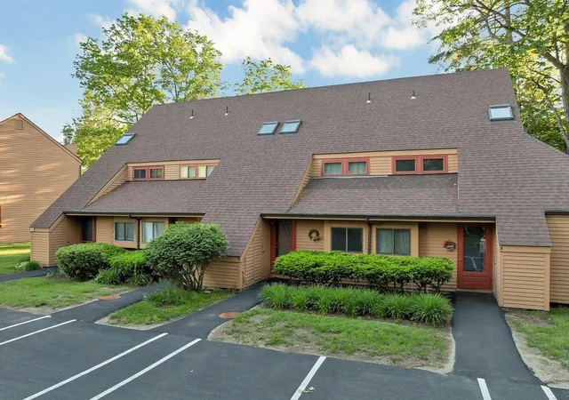 Homes for sale in Ashland, NH | 85 Fairway Dr #3, Ashland, NH 03217 | MLS# 5094728