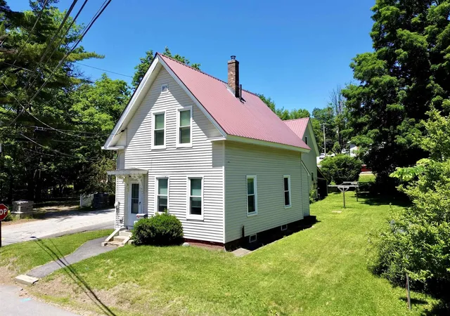 3rd image of 39 Chestnut St, Tilton, NH 03276 | MLS# 5094734
