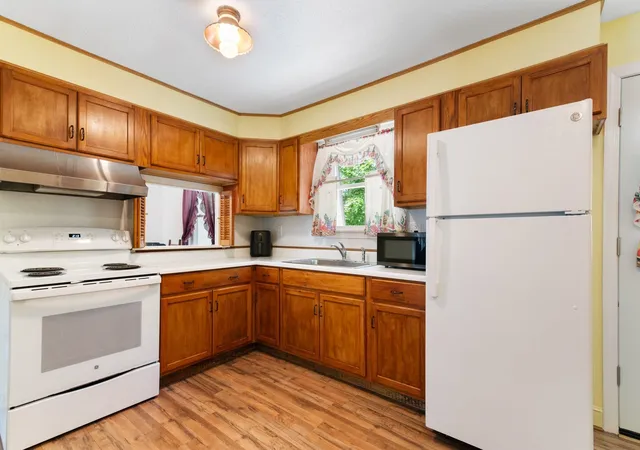 Homes for sale in Brattleboro, VT | 15 Lawton Dr, Brattleboro, VT 05301 | MLS# 5094740