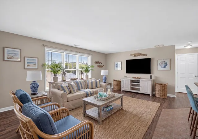 Homes for sale in Hampton, NH | 428 Lafayette Rd #403, Hampton, NH 03842 | MLS# 5094756