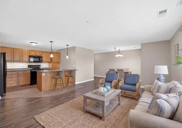 Homes for sale in Hampton, NH | 428 Lafayette Rd #403, Hampton, NH 03842 | MLS# 5094756