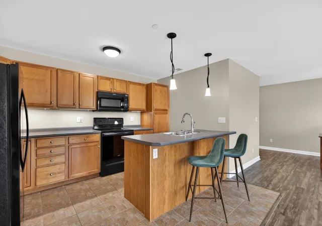 Homes for sale in Hampton, NH | 428 Lafayette Rd #403, Hampton, NH 03842 | MLS# 5094756