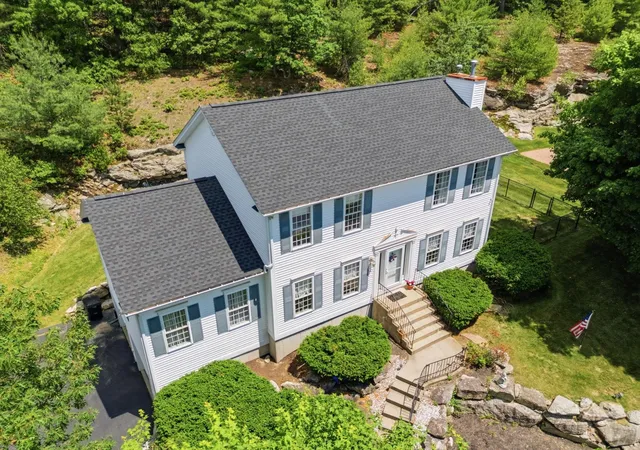 Photo 3 of Single family home for sale at 80 Rosegate Farm Dr, Manchester, NH 03109 | MLS# 5094762 | Listing updated on 2026-07-09