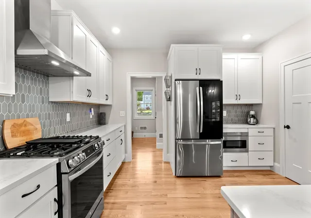 Photo 3 of Single family home for sale at 52 Stonehenge Rd, Londonderry, NH 03053 | MLS# 5094766 | Listing updated on 2026-07-05