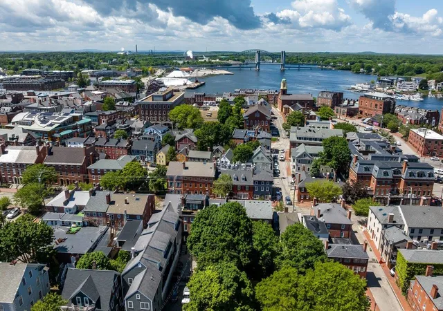 Homes for sale in Portsmouth, NH | 116 State St #2, Portsmouth, NH 03801 | MLS# 5094772