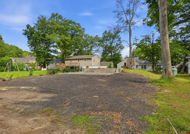 3rd image of 12 James St, Salem, NH 03079 | MLS# 5094788