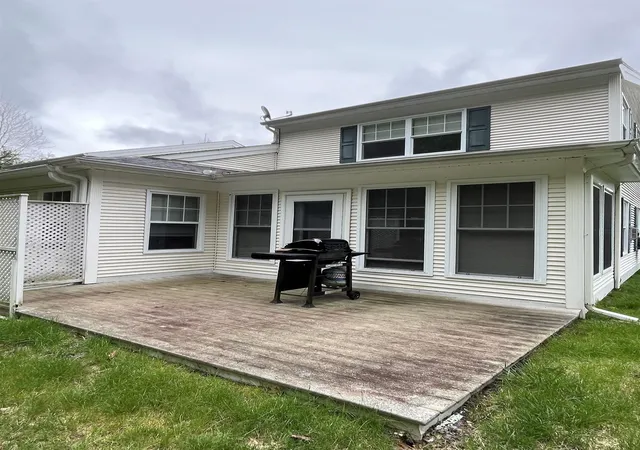 Homes for sale in Lebanon, NH | 25 Linden Dr, Lebanon, NH 03784 | MLS# 5094812