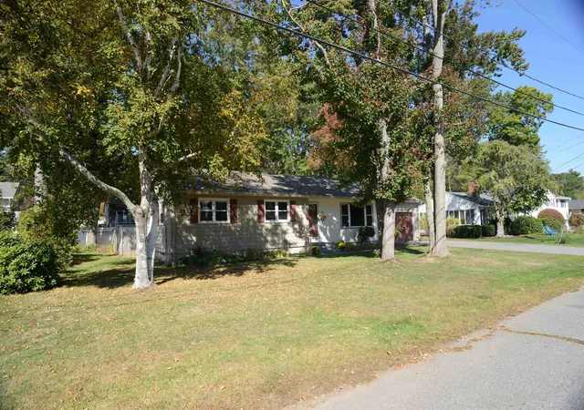 Homes for sale in Portsmouth, NH | 311 Mckinley Rd, Portsmouth, NH 03801 | MLS# 5094813