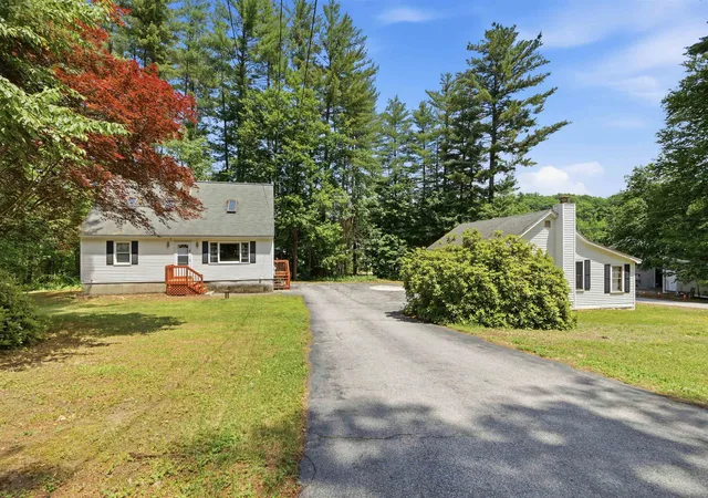 3rd image of 79 Lynchville Park Rd, Goffstown, NH 03045 | MLS# 5094818