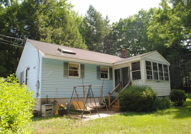 4th image of 119 Old Rochester Rd, Somersworth, NH 03878 | MLS# 5094819