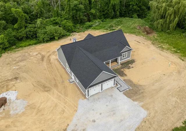 Homes for sale in Hooksett, NH | 131 Merrimack St, Hooksett, NH 03106 | MLS# 5094825