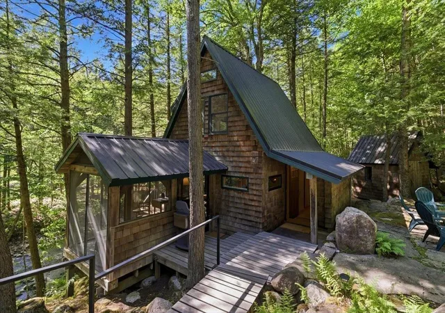 Photo 3 of Single family home for sale at 1100 Hougtonville Rd, Grafton, VT 05146 | MLS# 5094826 | Listing updated on 2026-07-27