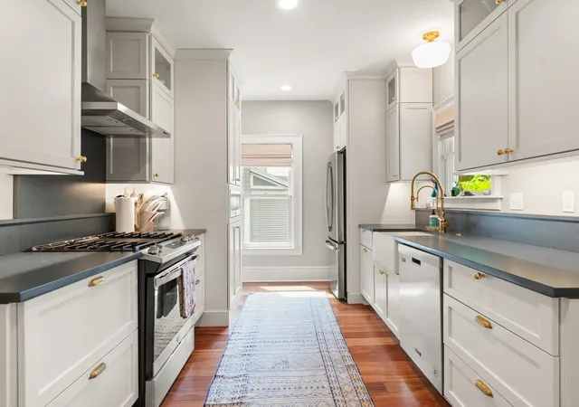 Photo 2 of Single family home for sale at 54 Bayview St, Burlington, VT 05401 | MLS# 5094829 | Listing updated on 2026-08-24