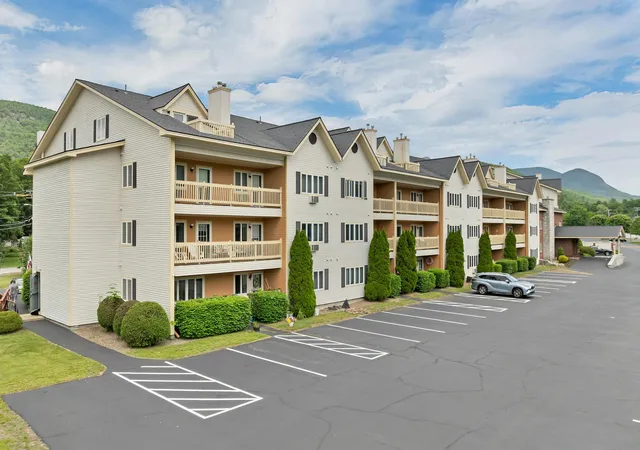 Homes for sale in Lincoln, NH | 227 Main St #328, Lincoln, NH 03251 | MLS# 5094830