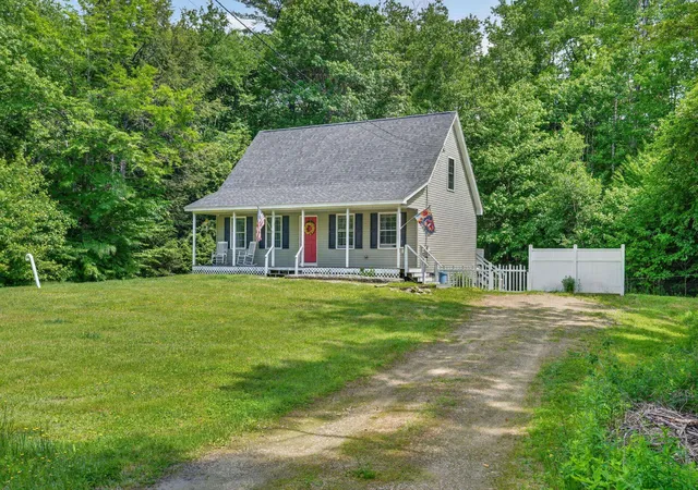 Homes for sale in Barnstead, NH | 126 Rogers Rd, Barnstead, NH 03225 | MLS# 5094832