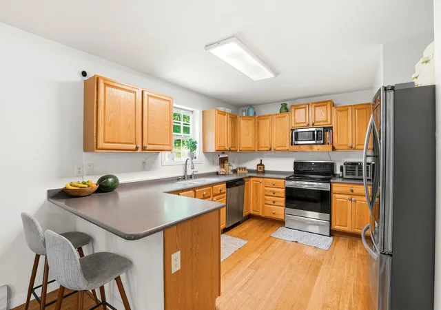3rd image of 19 Meadow Lark Ln, Epsom, NH 03234 | MLS# 5094857