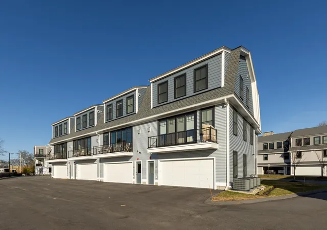 32nd image of 25 Little Bay Dr, Dover, NH 03820 | MLS# 5094861