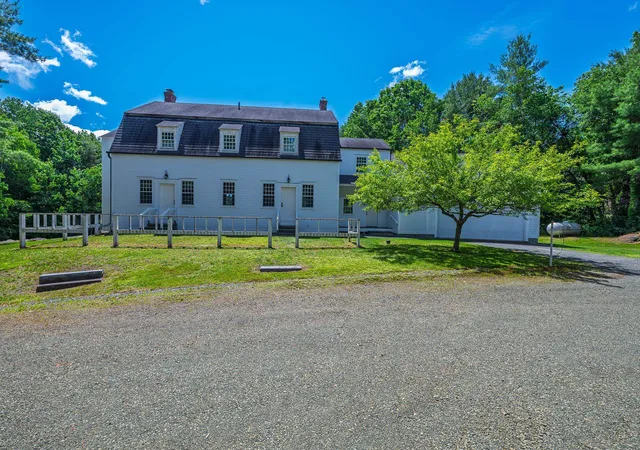 Homes for sale in New London, NH | 1502 King Hill Rd, New London, NH 03257 | MLS# 5094882