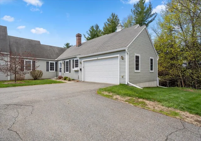 Homes for sale in Barre, VT | 32 Wildersburg Comn, Barre, VT 05641 | MLS# 5094894