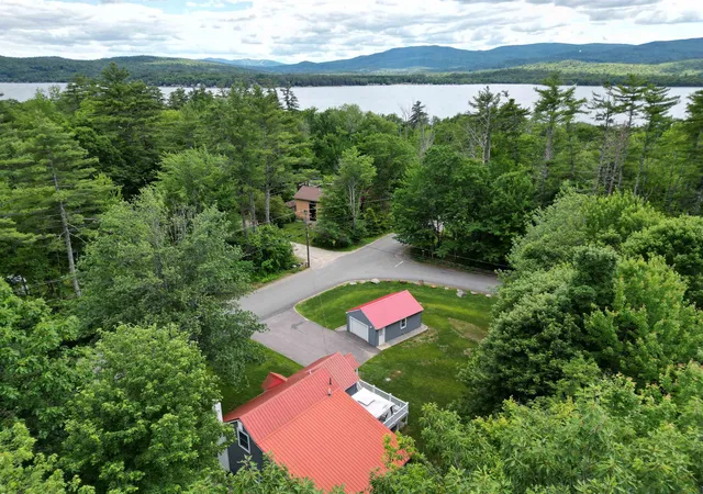 Photo 1 of Single family home for sale at 76 Woodside Dr, Bristol, NH 03222 | MLS# 5094912 | Listing updated on 2026-07-11