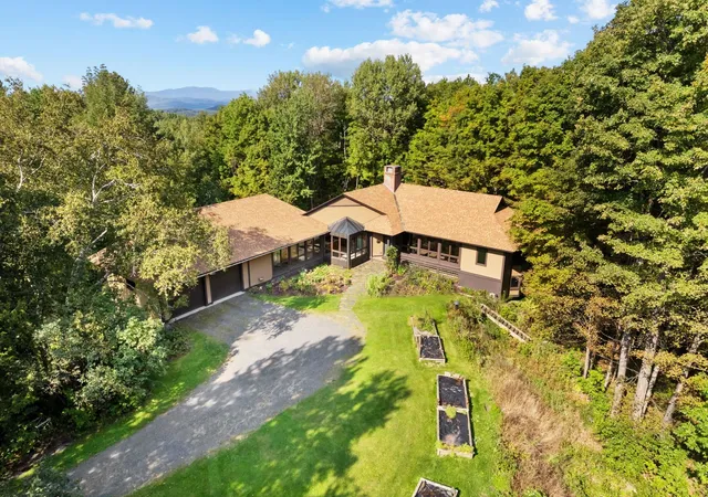 3rd image of 1570 East Rd, Berlin, VT 05641 | MLS# 5094921