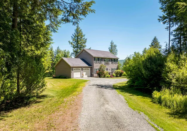 Homes for sale in Hartford, VT | 46 Davenport Ln, Hartford, VT 05059 | MLS# 5094934