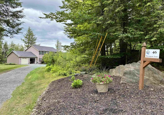 Homes for sale in Hartford, VT | 46 Davenport Ln, Hartford, VT 05059 | MLS# 5094934
