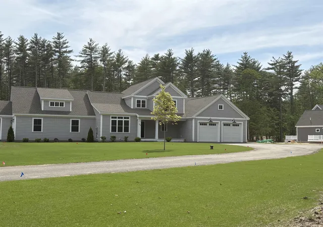 Photo 1 of Single family home for sale at 137 County Rd, Amherst, NH 03031 | MLS# 5094951 | Listing updated on 2026-07-30