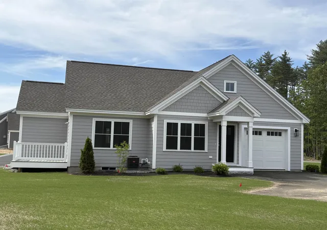 Photo 3 of Single family home for sale at 137 County Rd, Amherst, NH 03031 | MLS# 5094951 | Listing updated on 2026-07-30
