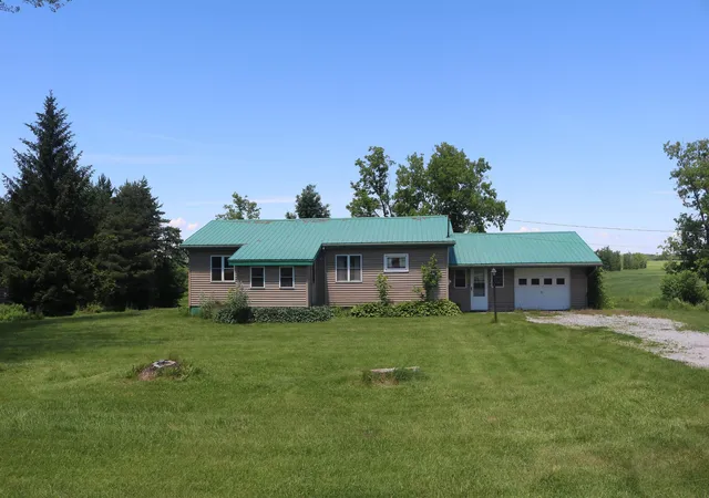 Homes for sale in St. Albans Town, VT | 1125 Sheldon Rd, St. Albans Town, VT 05478 | MLS# 5094952