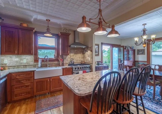 5th image of 92 Derby St, Island Pond, VT 05846 | MLS# 5094958