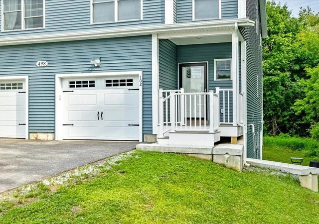 3rd image of 498 Fairfax St #102, St. Albans Town, VT 05478 | MLS# 5094988