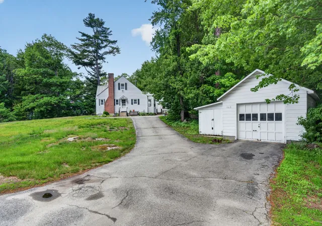 Homes for sale in Newport, NH | 560 Sunapee St, Newport, NH 03773 | MLS# 5094998