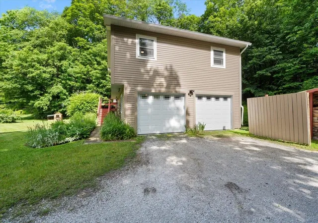 3rd image of 80 Phoenix Cir, Richmond, VT 05477 | MLS# 5095003