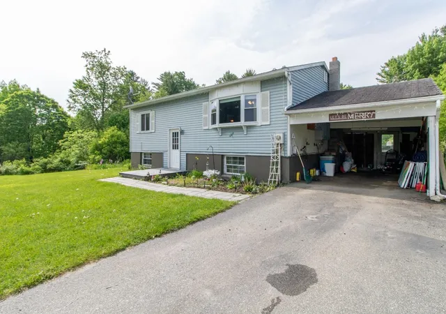 1st image of 115 Scottsdale Rd, Newport, VT 05855 | MLS# 5095010