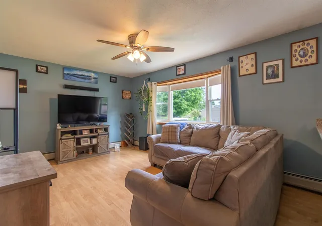 4th image of 115 Scottsdale Rd, Newport, VT 05855 | MLS# 5095010