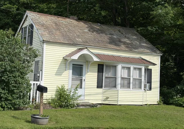 1st image of 1767 Vt Route 31, Poultney, VT 05764 | MLS# 5095014
